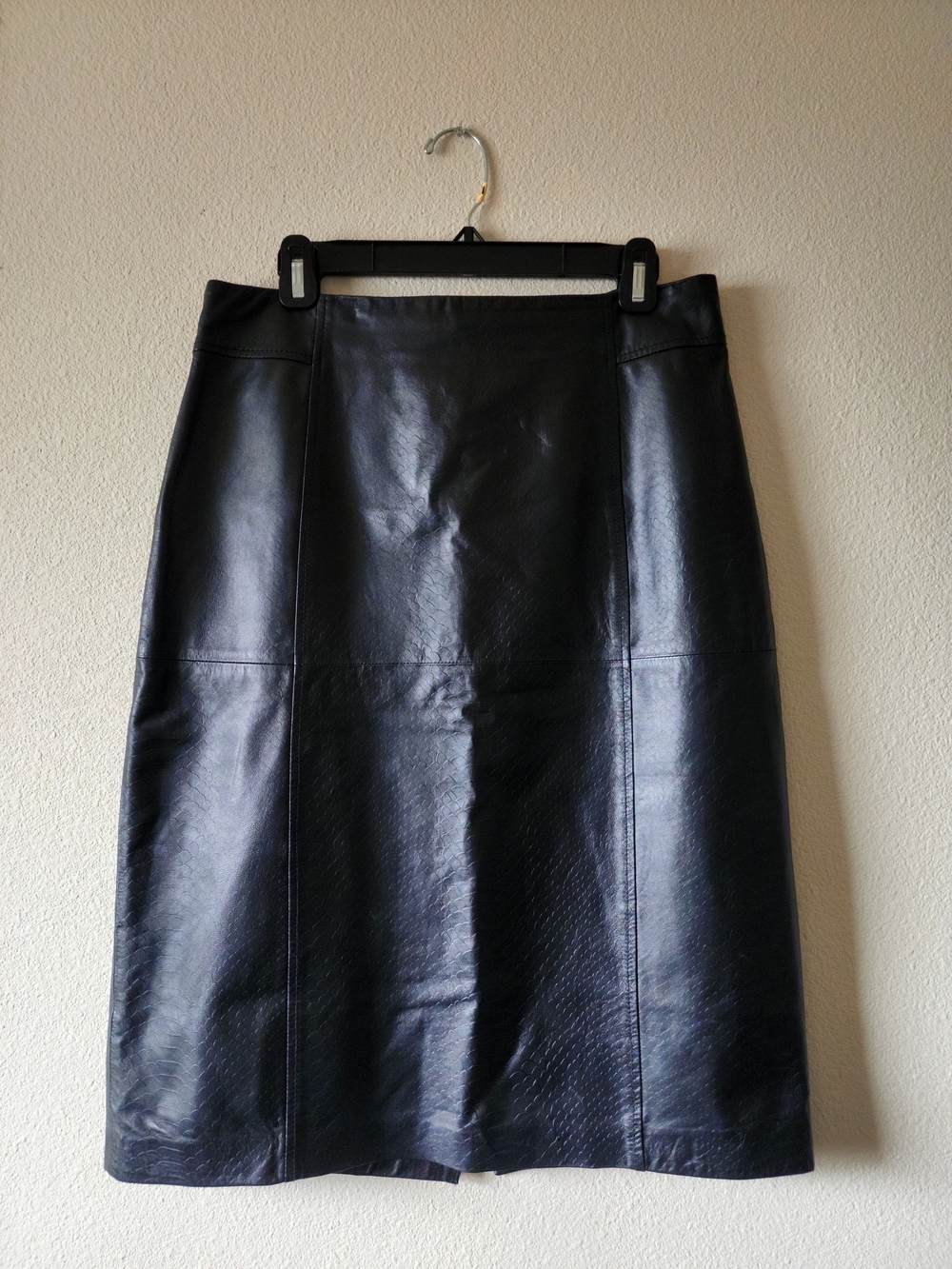 Black Leather Snake Embossed Pencil Skirt